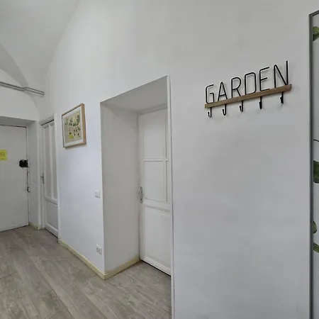 Garden House Tatil Evi Roma